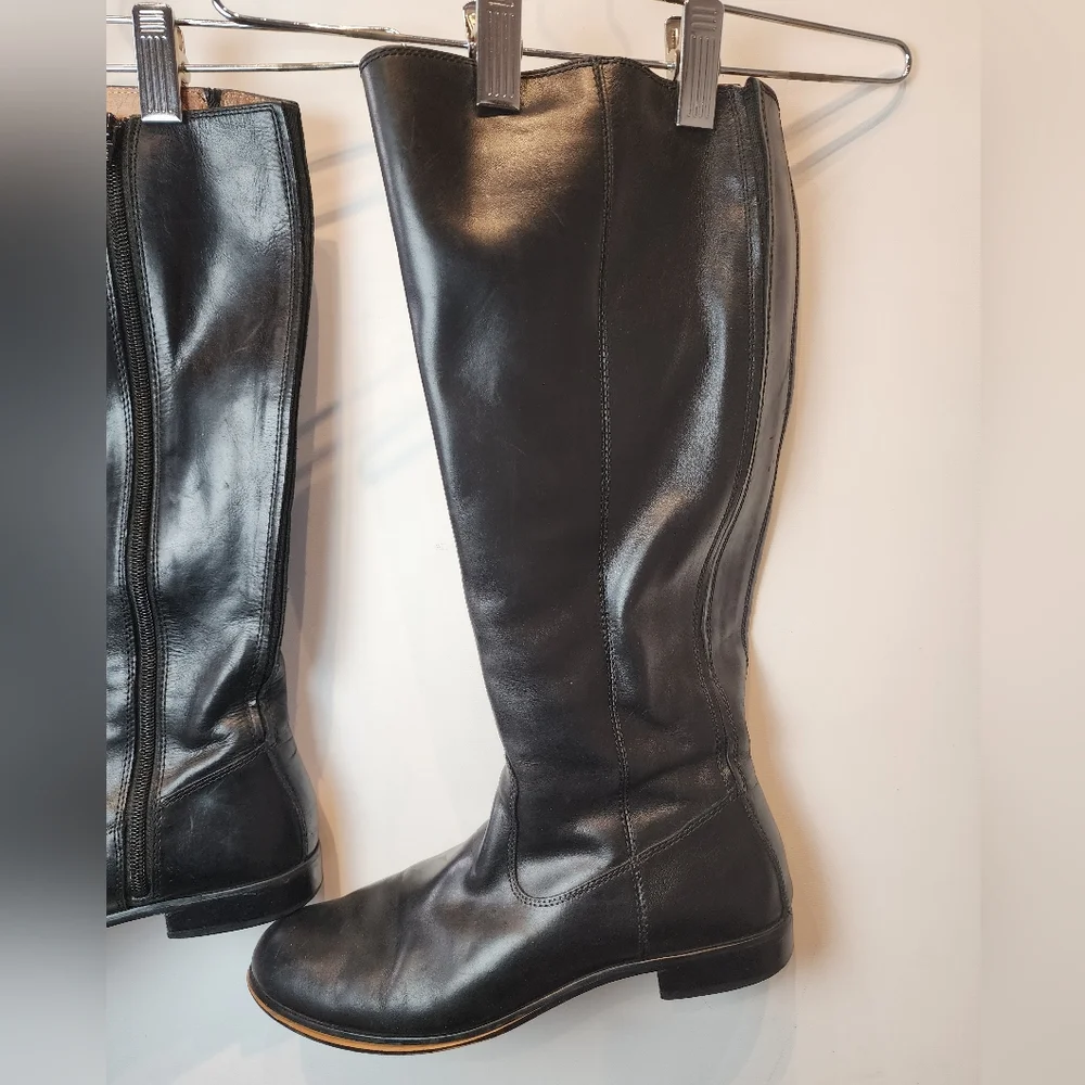 Kenneth Cole Black Leather Knee High Boots Flats Stretch Calf Womens Size 8.5